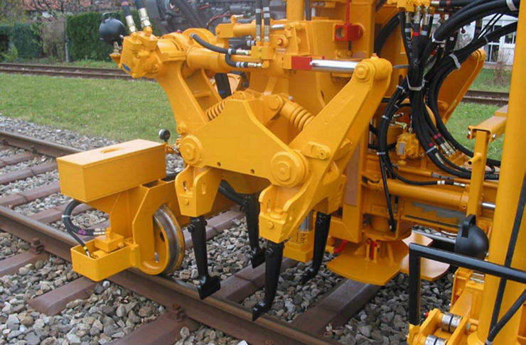 Classification of Rail Tamping Machine 