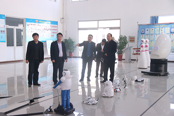 Warmly Welcome Beidou Industry Platform Director Luo To China Coal Group For Inspection