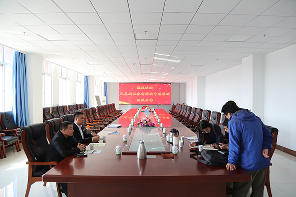 Warmly Welcome Pakistani Businessmen to Visit China Coal Group for Flatbed Trailer Procurement