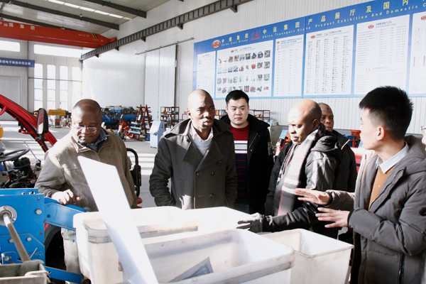 Welcome Nigerian Merchants To Visit China Coal Group for Agricultural Equipment