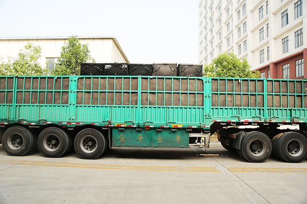 China Coal Group Sent A Batch Of Mine Cars To Shanxi Province Weinan City