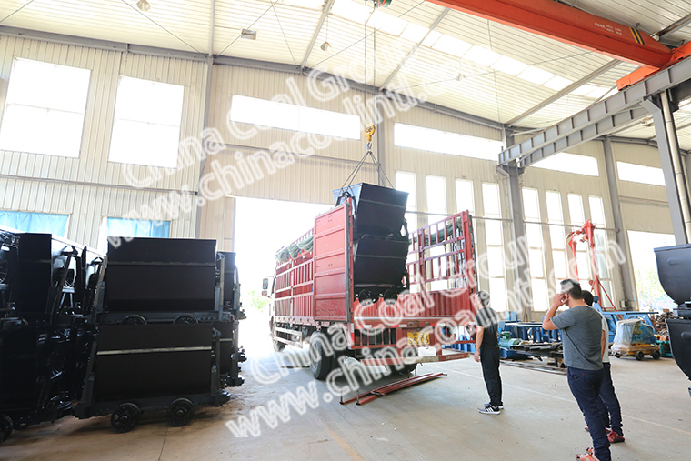 China Coal Group Sent A Batch Of Bucket Tipping Mine Cars To Longnan City Gansu Province
