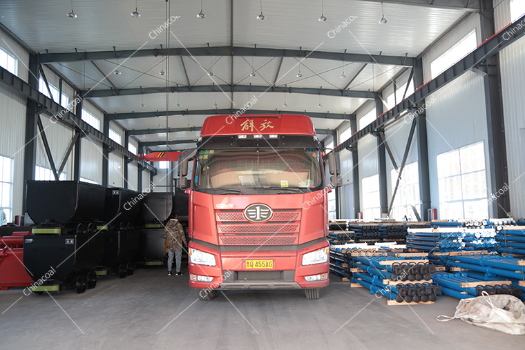 A Batch Of Fixed Mine Cars Of Sent To Shanxi Province