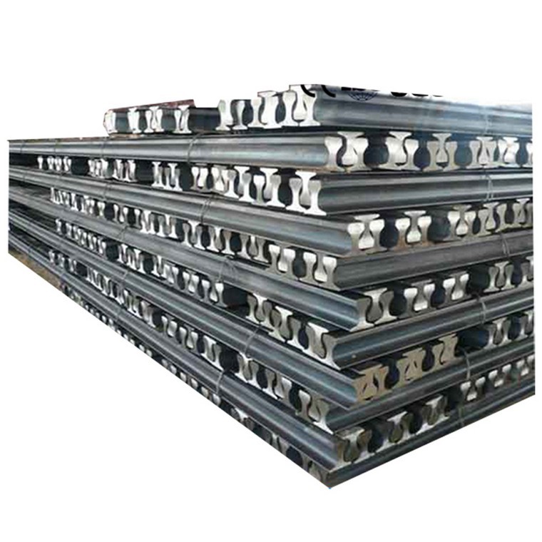 Difference between seam steel rails and seamless steel rails