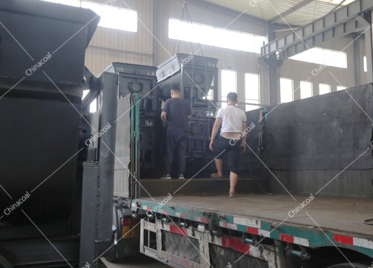 China Coal Group Sent A Batch Of Bucket Tipping Mine Car To Jiuquan, Gansu Province