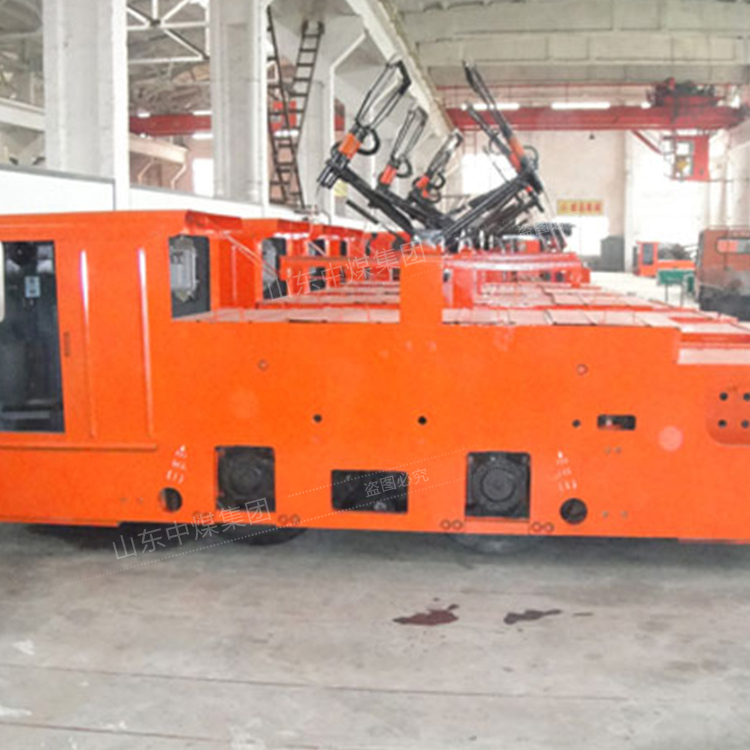 INTRODUCTION OF MINE ELECTRIC LOCOMOTIVES ​CAY MINING LOCOMOTIVE WITH BATTERY MOTOR TRACTION 